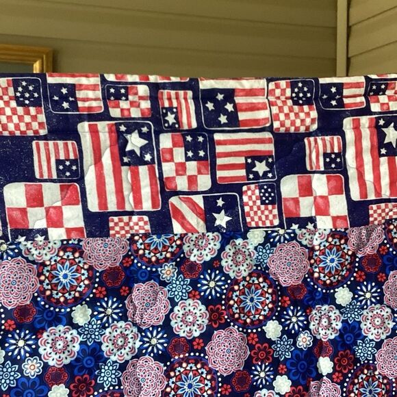 NWT Americana Hand Crafted Large Lap Quilt in Red, White and Blue - Picture 9 of 15